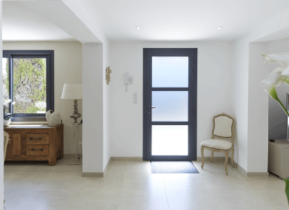 Porte d'entrée en aluminium